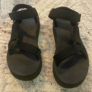 Platform tevas